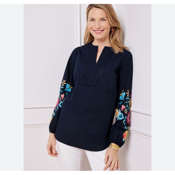 TALBOTS‎ Women's Embroidered Sleeve V-Neck Navy Blue Poplin Top Small Petite SP - Picture 1 of 13